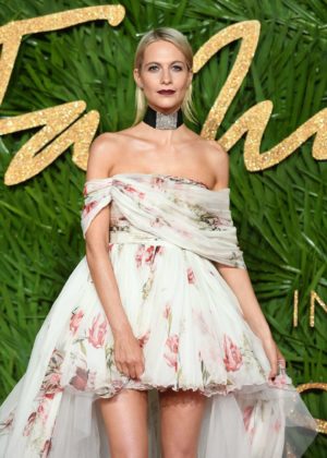 Poppy Delevingne - 2017 Fashion Awards in London